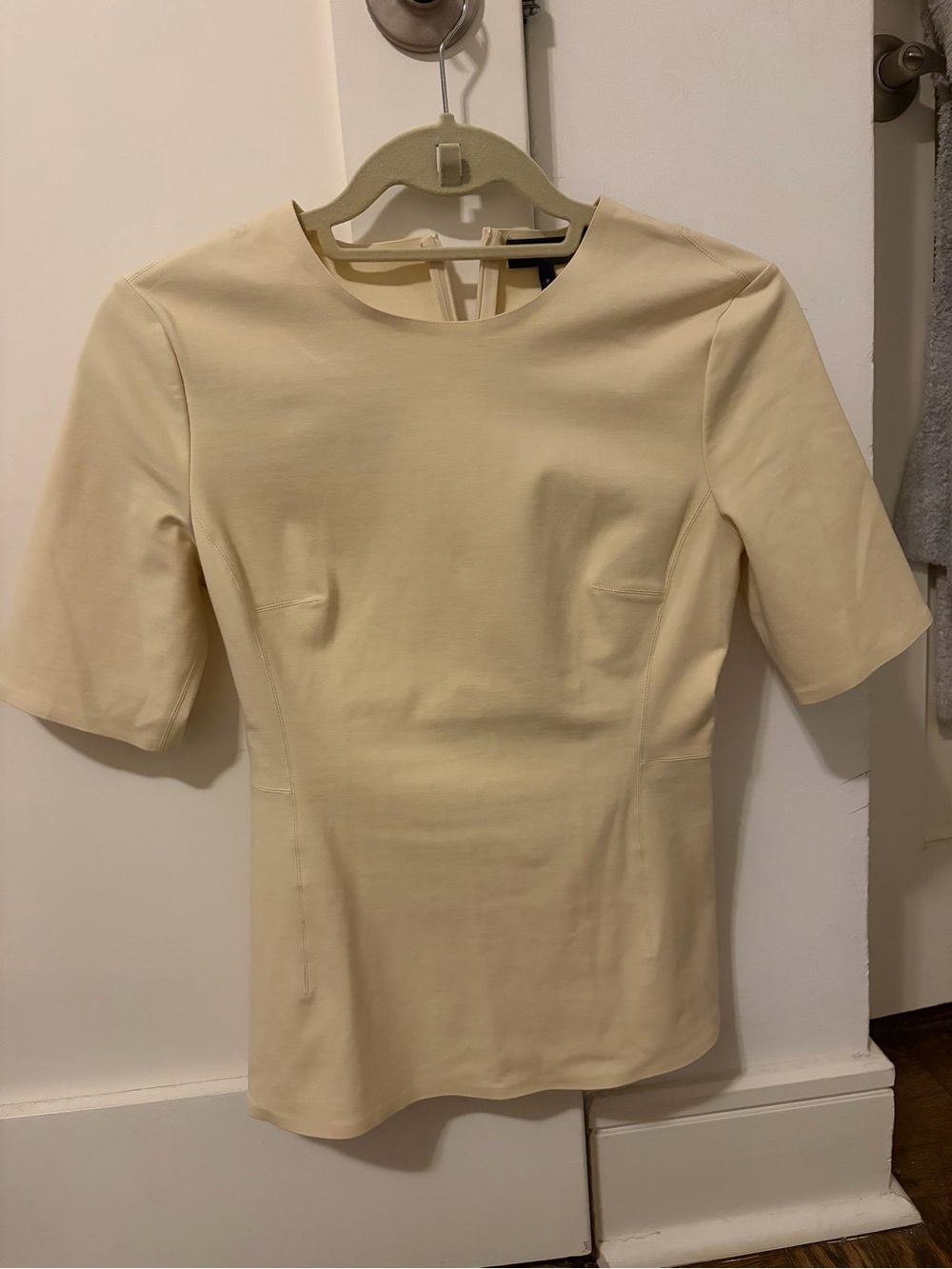 Theory Women's Cream Short-Sleeve Structured Top